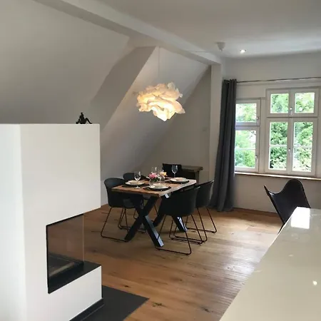 Lägenhet Altbauwohnung Im Schloesschen Uberlingen