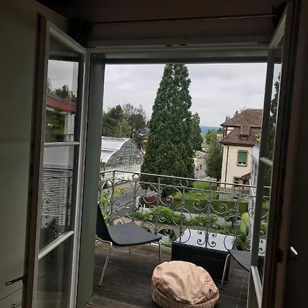 Altbauwohnung Im Schloesschen *